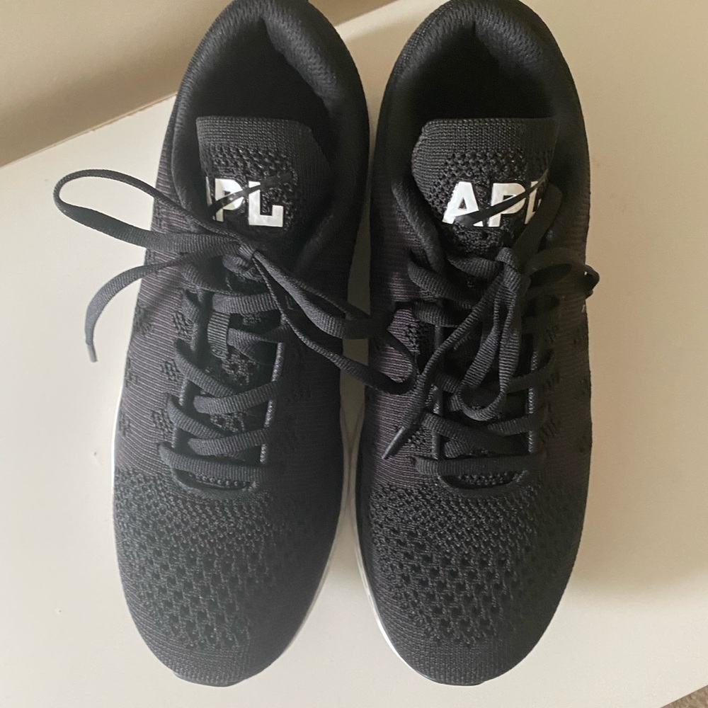 APL Lululemon TechLoom Shoes Mens 8 Womens 10